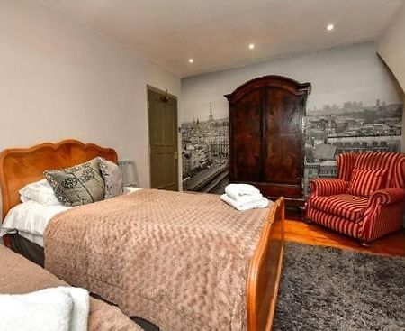 Quirky 4 Bedroom Apartment With Terrace Кардифф Экстерьер фото