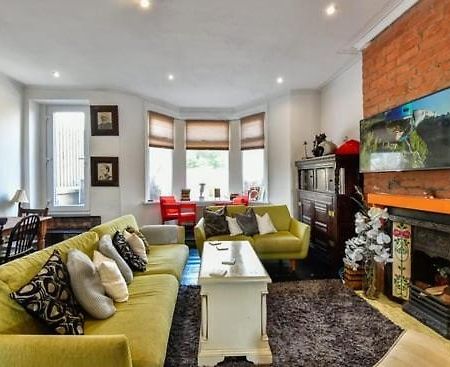 Quirky 4 Bedroom Apartment With Terrace Кардифф Экстерьер фото