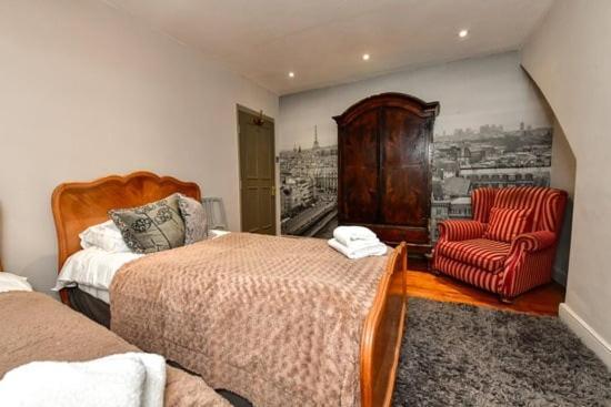 Quirky 4 Bedroom Apartment With Terrace Кардифф Экстерьер фото