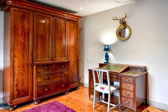 Quirky 4 Bedroom Apartment With Terrace Кардифф Экстерьер фото